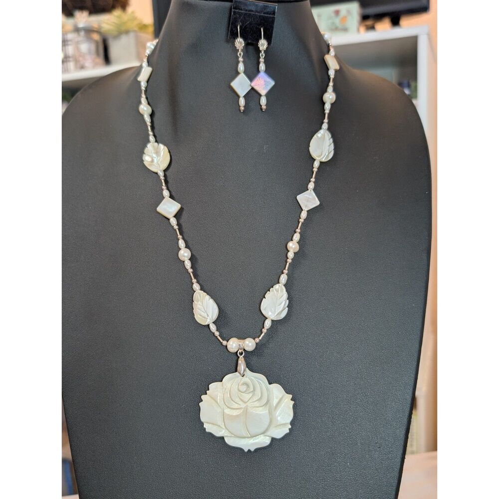 Artisan Made in Alaska 925 Silver Carved Oyster Shell Rose Necklace Set